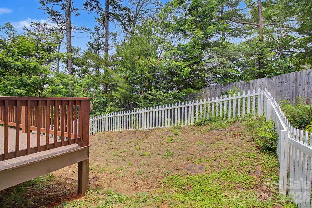 31 Yarrow Meadow Road Weaverville, NC 28787