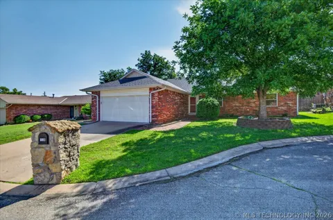 118 Canterbury Court