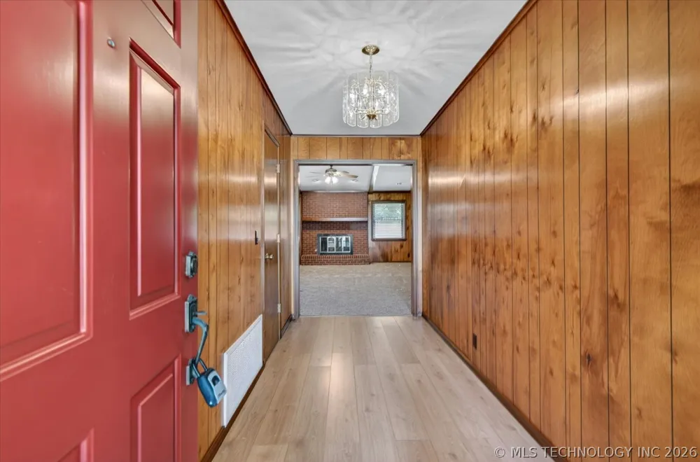 118 Canterbury Court Bartlesville, OK 74006