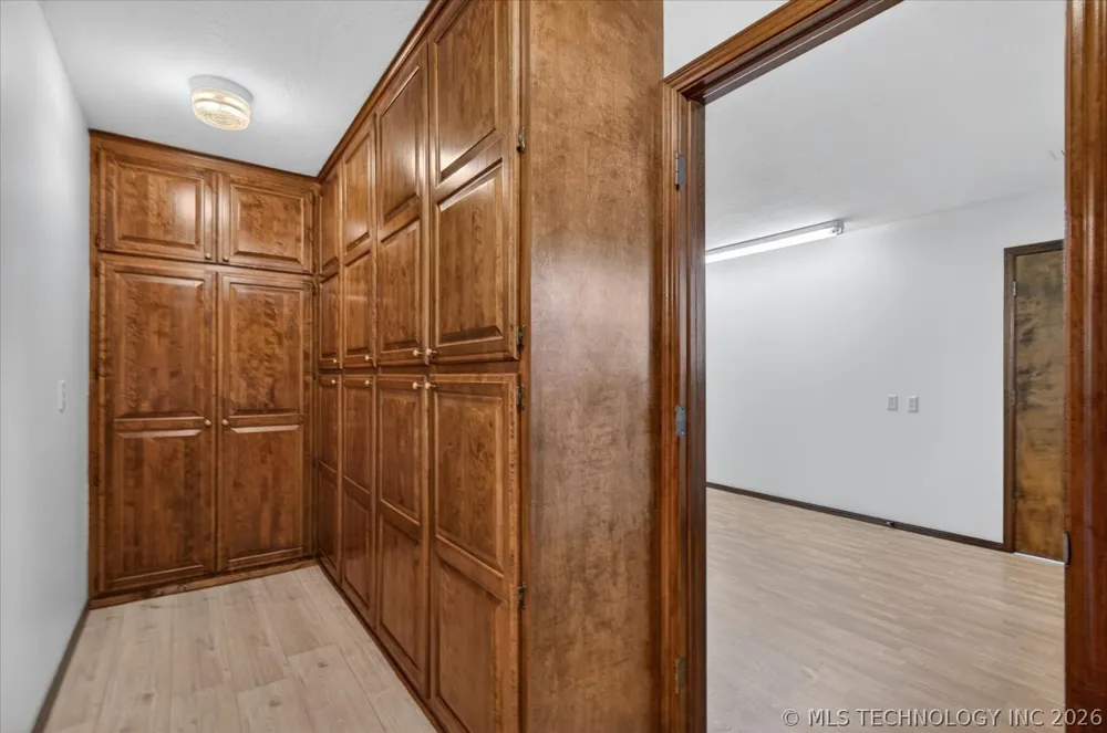 118 Canterbury Court Bartlesville, OK 74006