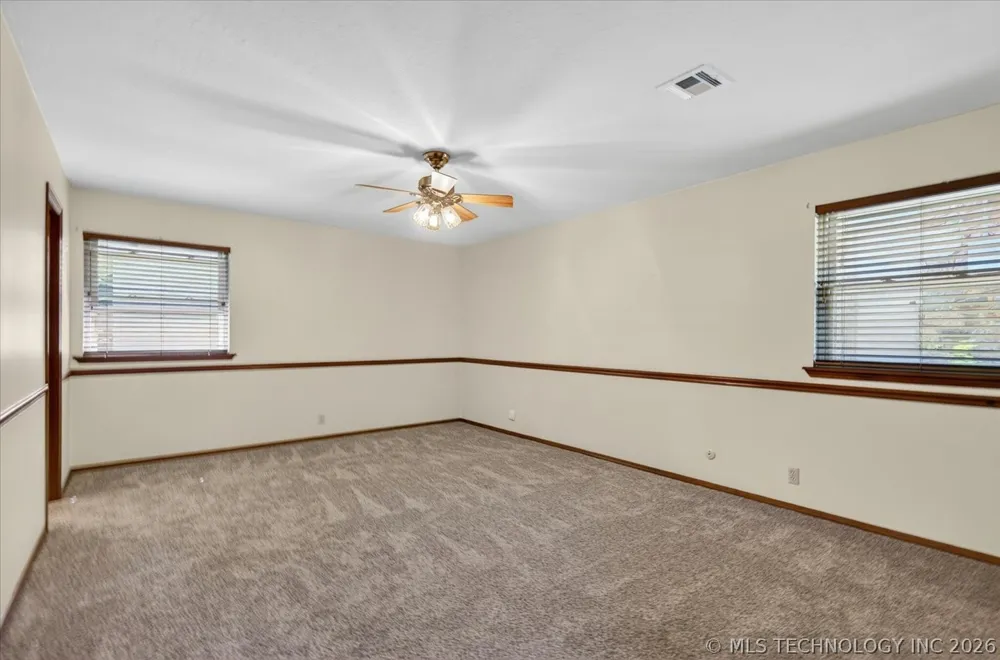 118 Canterbury Court Bartlesville, OK 74006