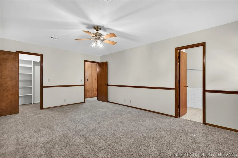 118 Canterbury Court Bartlesville, OK 74006