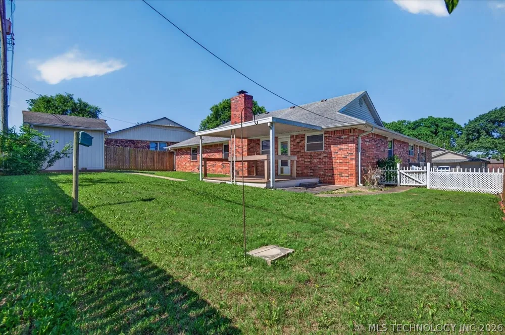 118 Canterbury Court Bartlesville, OK 74006