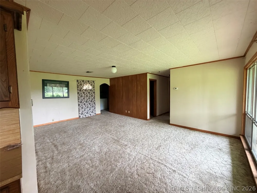 28390 S 196th Road Henryetta, OK 74437