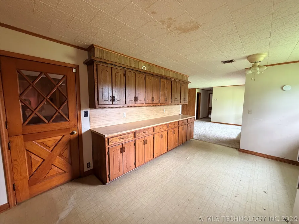 28390 S 196th Road Henryetta, OK 74437