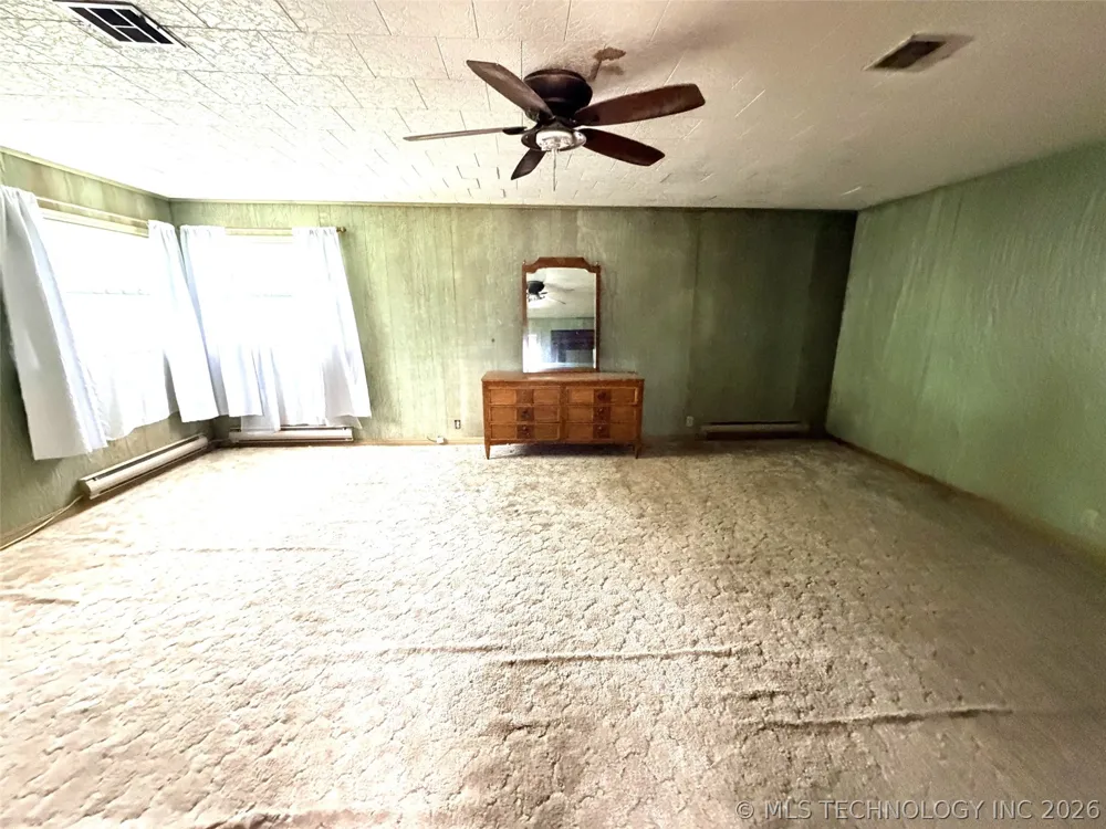 28390 S 196th Road Henryetta, OK 74437