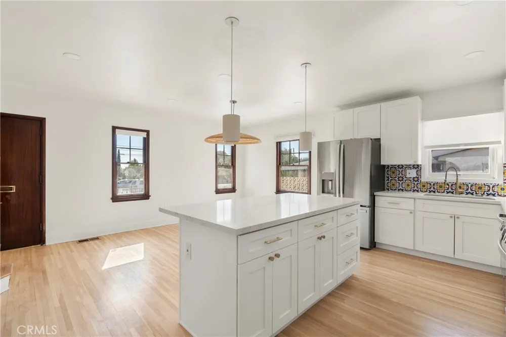 433 W Arrow Claremont, CA 91711