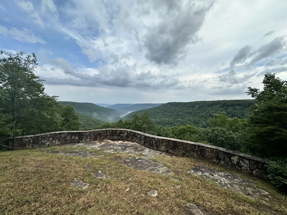 2451 Clifftops Ave Monteagle, TN 37356