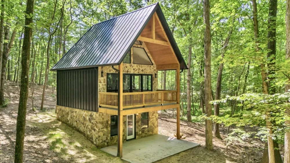 2451 Clifftops Ave Monteagle, TN 37356