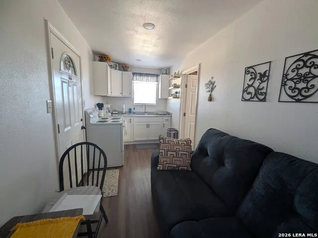 152 JUNGFRAU HILL RD Comfort, TX 78013