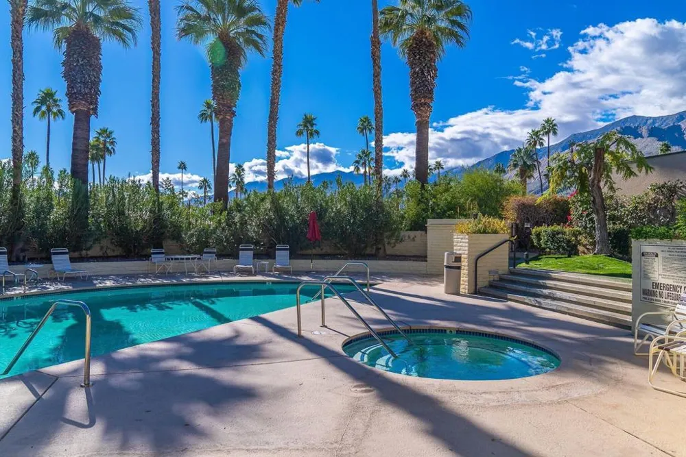 453 Village Square E Palm Springs, CA 92262