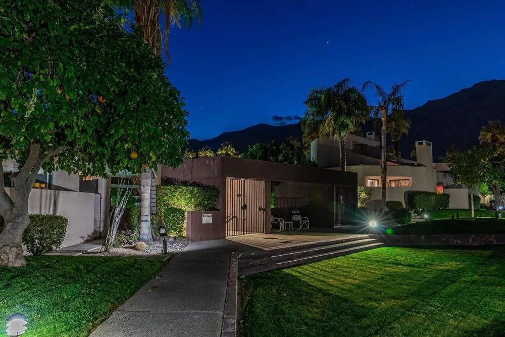 453 Village Square E Palm Springs, CA 92262
