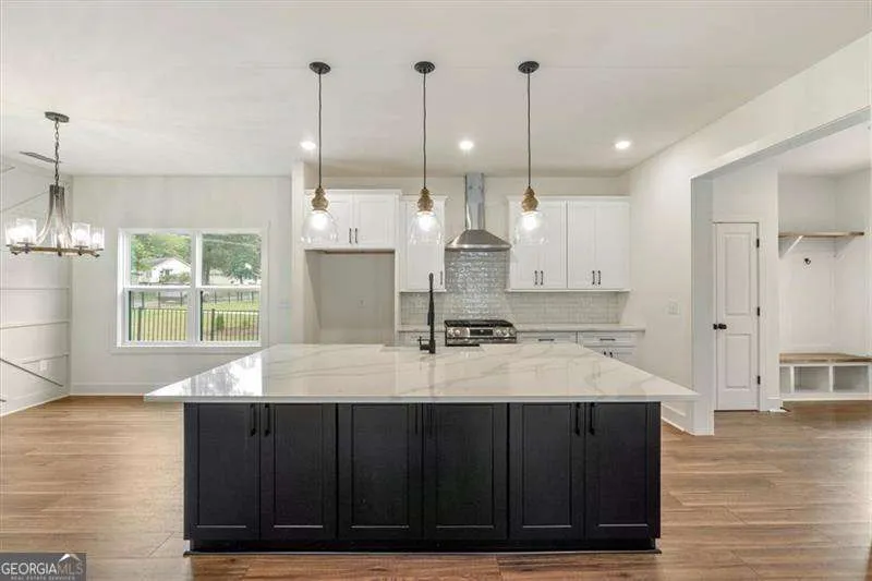 131 Old Alabama RD SE Emerson, GA 30137