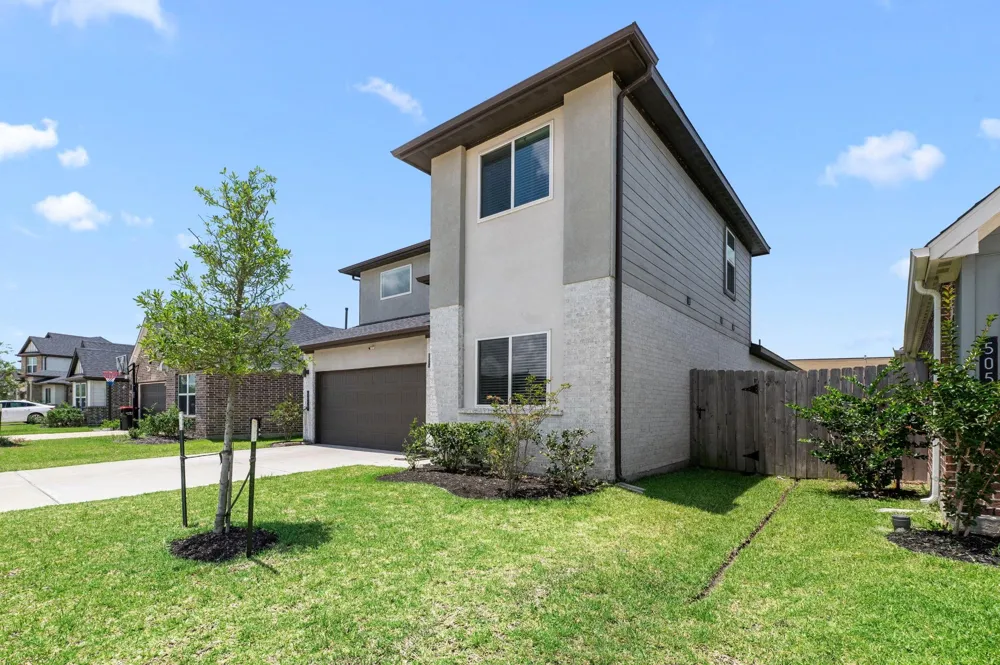 5058 Pine Haven Lane Arcola, TX 77545