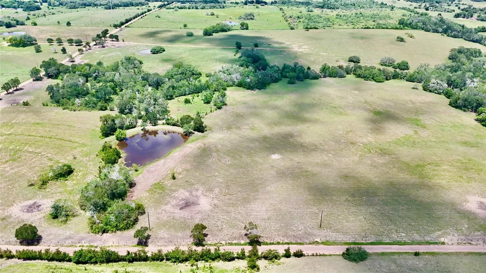 3703 Muehr Road Weimar, TX 78962