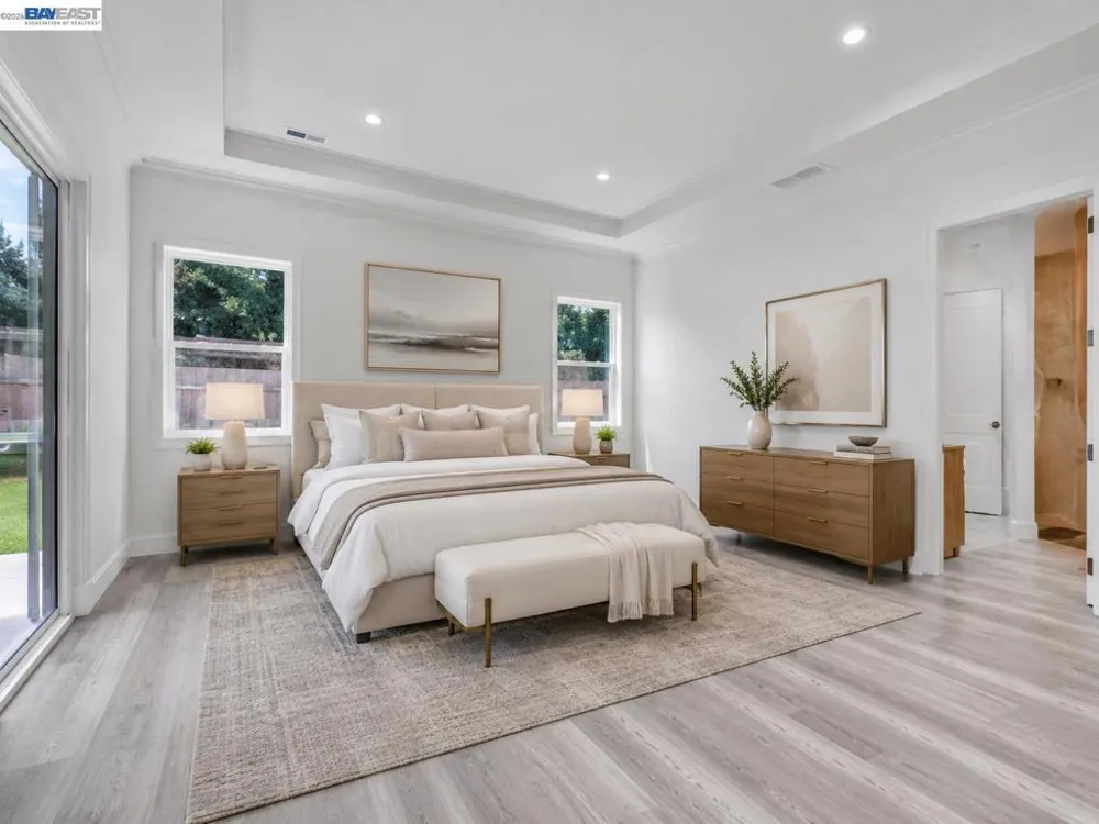 5200 Shirehills Lane Carmichael, CA 95608