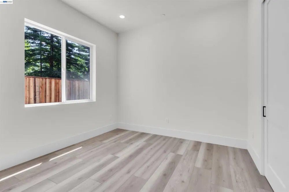 5210 Shirehills Lane Carmichael, CA 95608