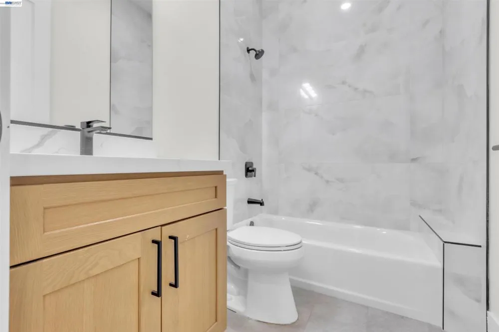 5210 Shirehills Lane Carmichael, CA 95608