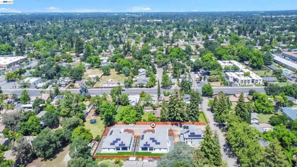 5210 Shirehills Lane Carmichael, CA 95608