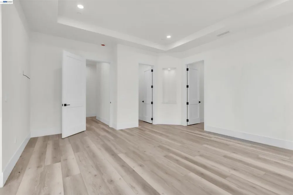 5210 Shirehills Lane Carmichael, CA 95608