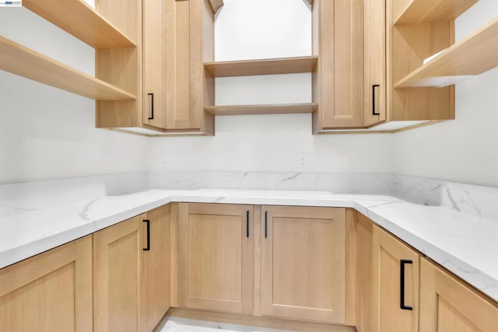 5210 Shirehills Lane Carmichael, CA 95608