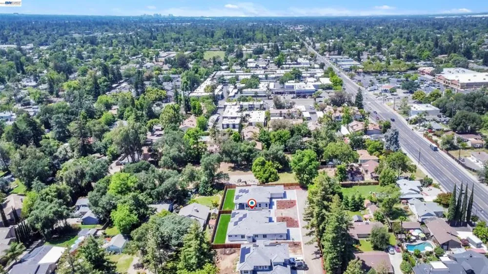 5210 Shirehills Lane Carmichael, CA 95608