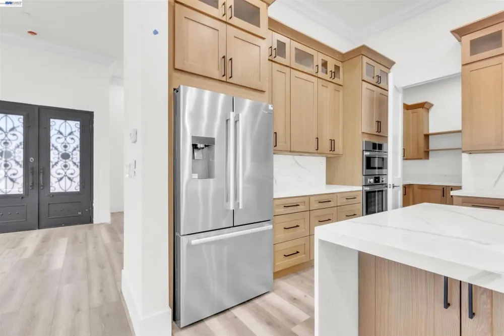 5210 Shirehills Lane Carmichael, CA 95608