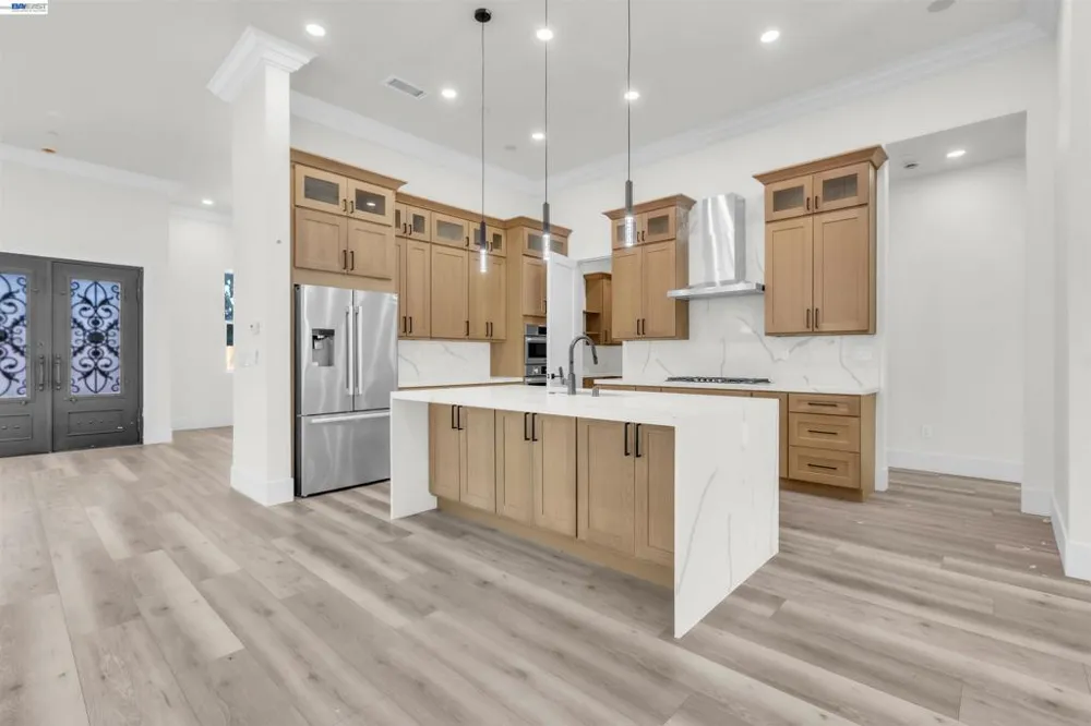 5210 Shirehills Lane Carmichael, CA 95608