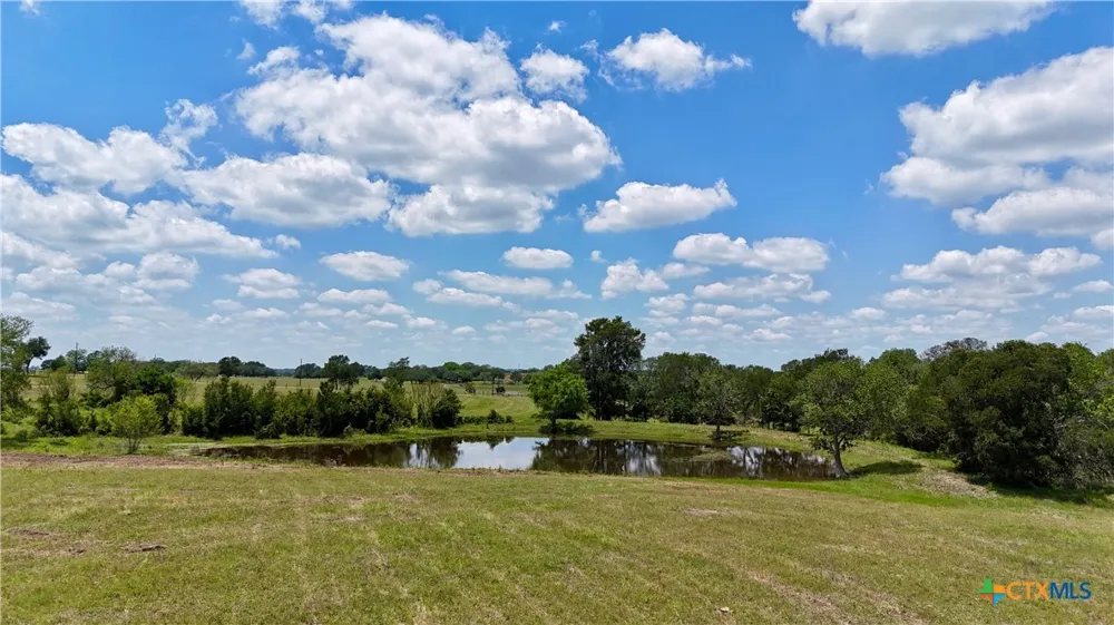 3703 Muehr Road Weimar, TX 78962