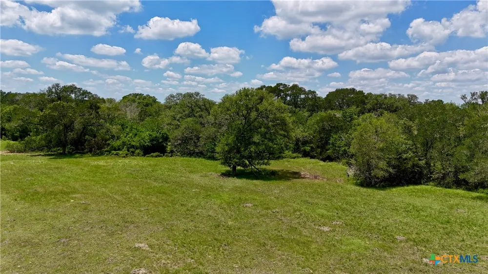 3703 Muehr Road Weimar, TX 78962