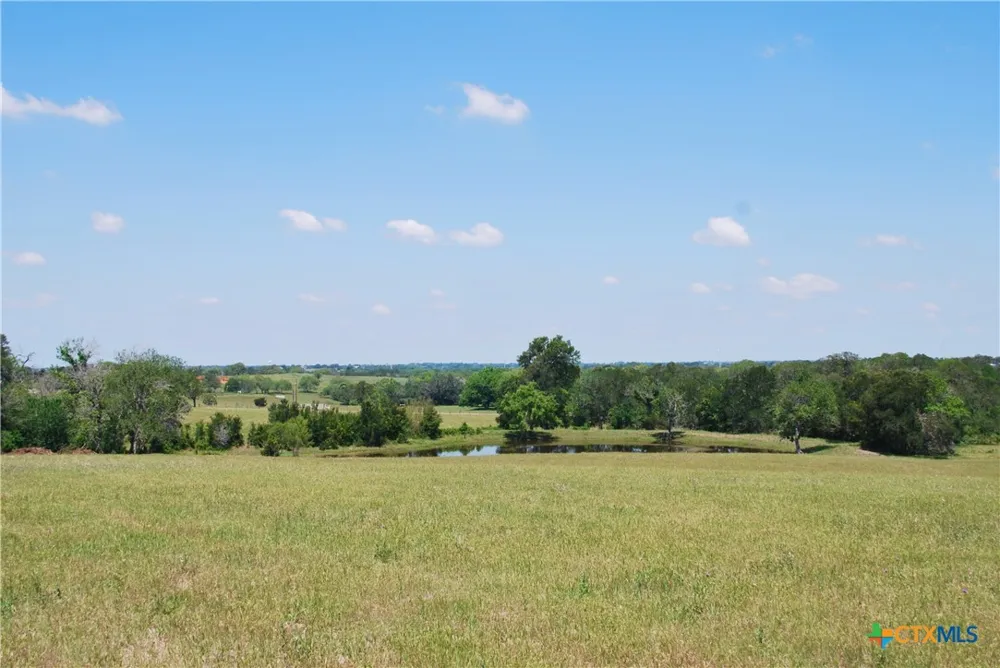 3703 Muehr Road Weimar, TX 78962