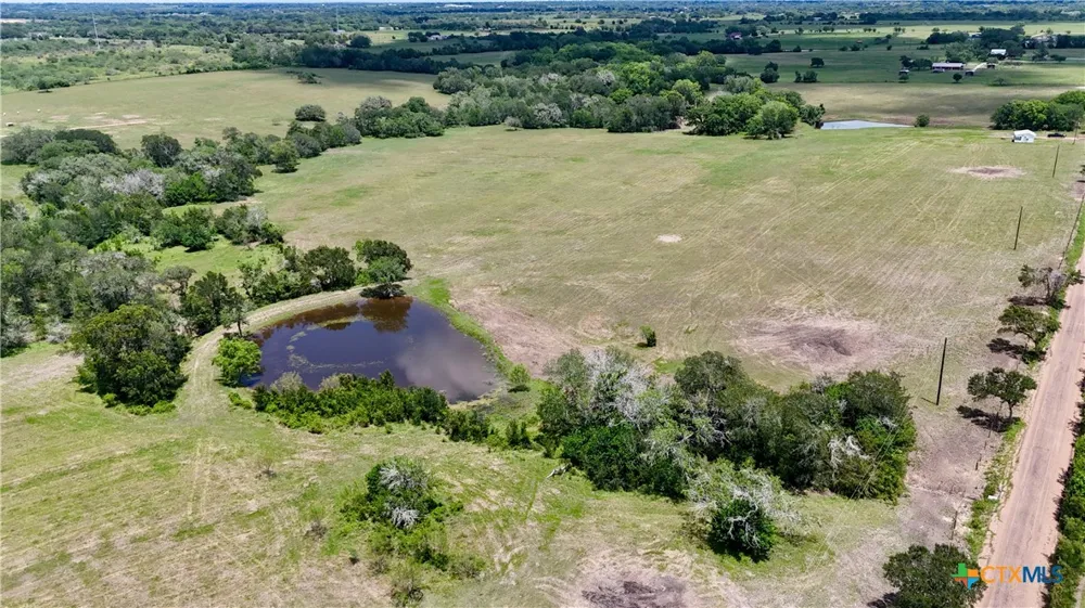 3703 Muehr Road Weimar, TX 78962