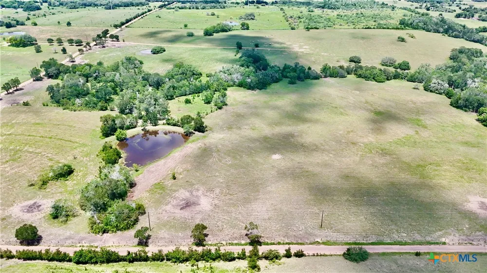 3703 Muehr Road Weimar, TX 78962
