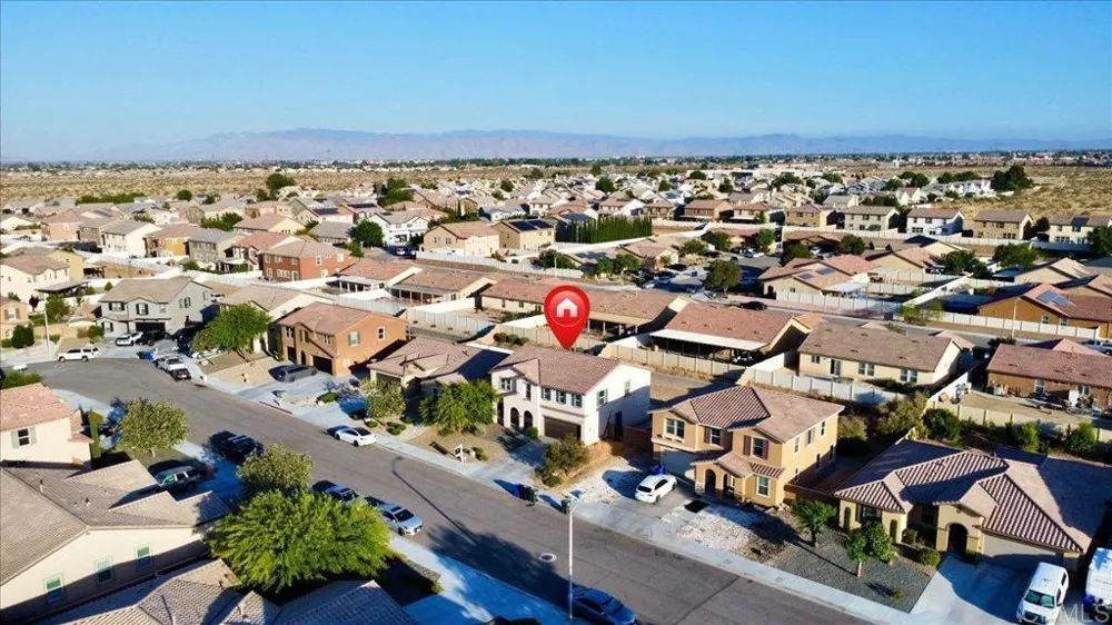 14361 Pioneer Way Victorville, CA 92394