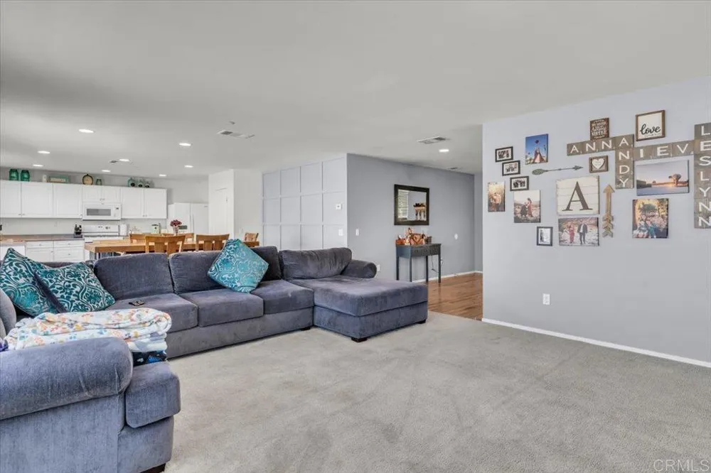14361 Pioneer Way Victorville, CA 92394