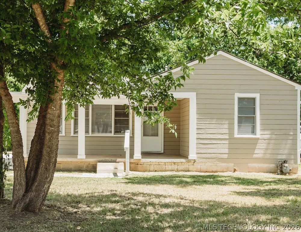 210 Hereford Avenue
