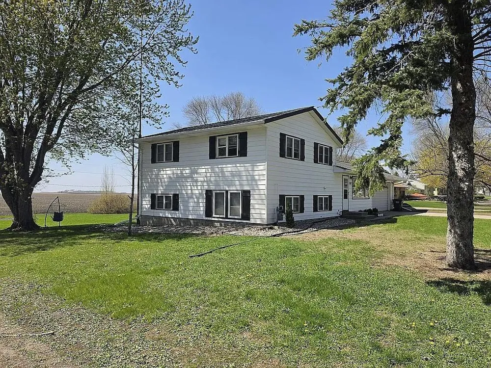 1107 4th Street NW Clara City, MN 56222