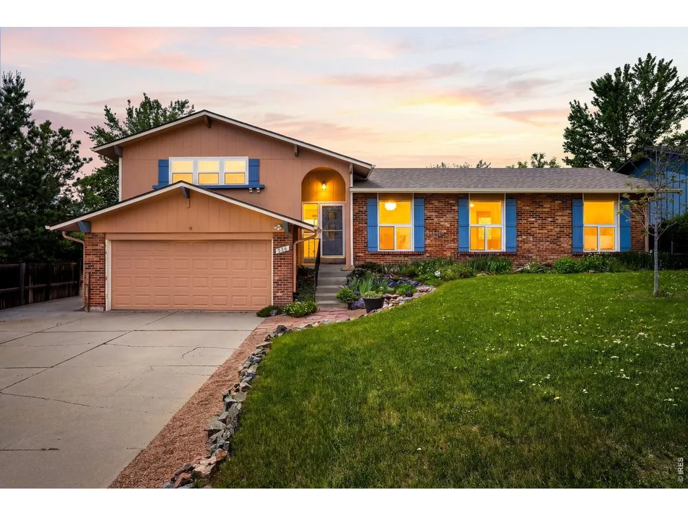 536 Holman Way