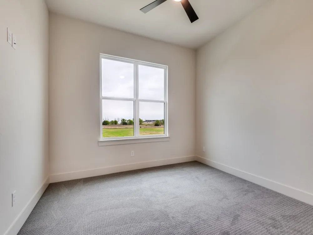 455 Whispering Way Red Oak, TX 75154