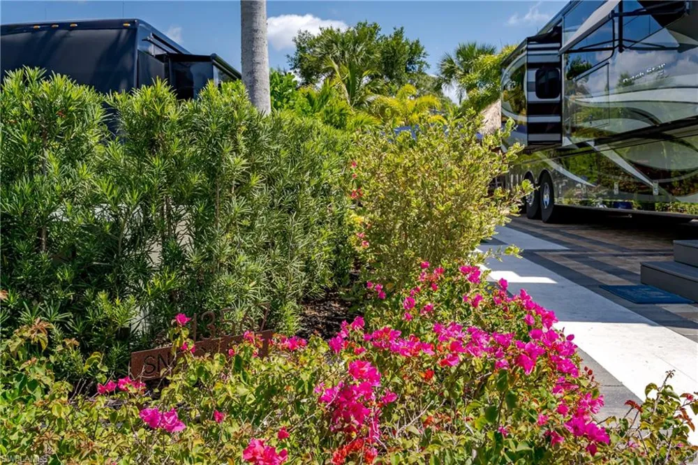 13567 Snook Circle Naples, FL 34114
