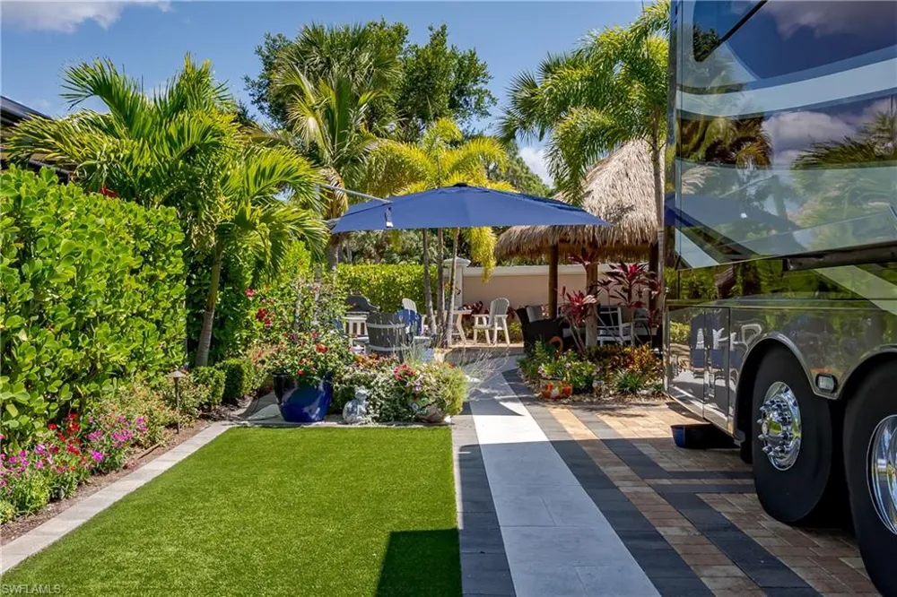 13567 Snook Circle Naples, FL 34114