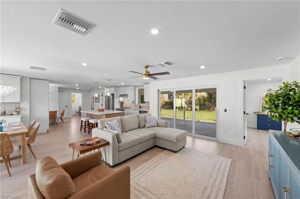 548 Boulder Drive Sanibel, FL 33957