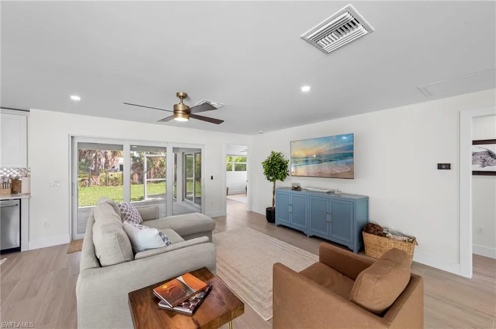 548 Boulder Drive Sanibel, FL 33957