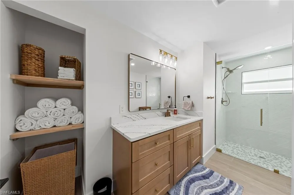 548 Boulder Drive Sanibel, FL 33957