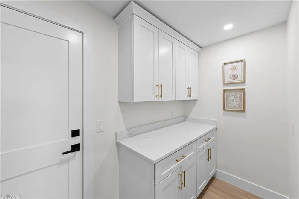 548 Boulder Drive Sanibel, FL 33957