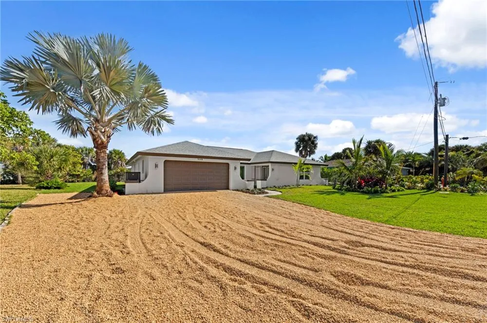 548 Boulder Drive Sanibel, FL 33957