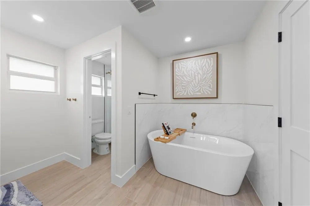 548 Boulder Drive Sanibel, FL 33957