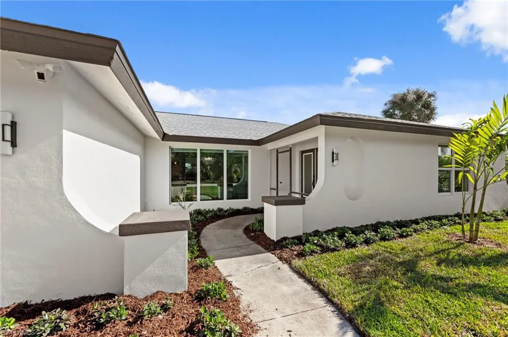 548 Boulder Drive Sanibel, FL 33957
