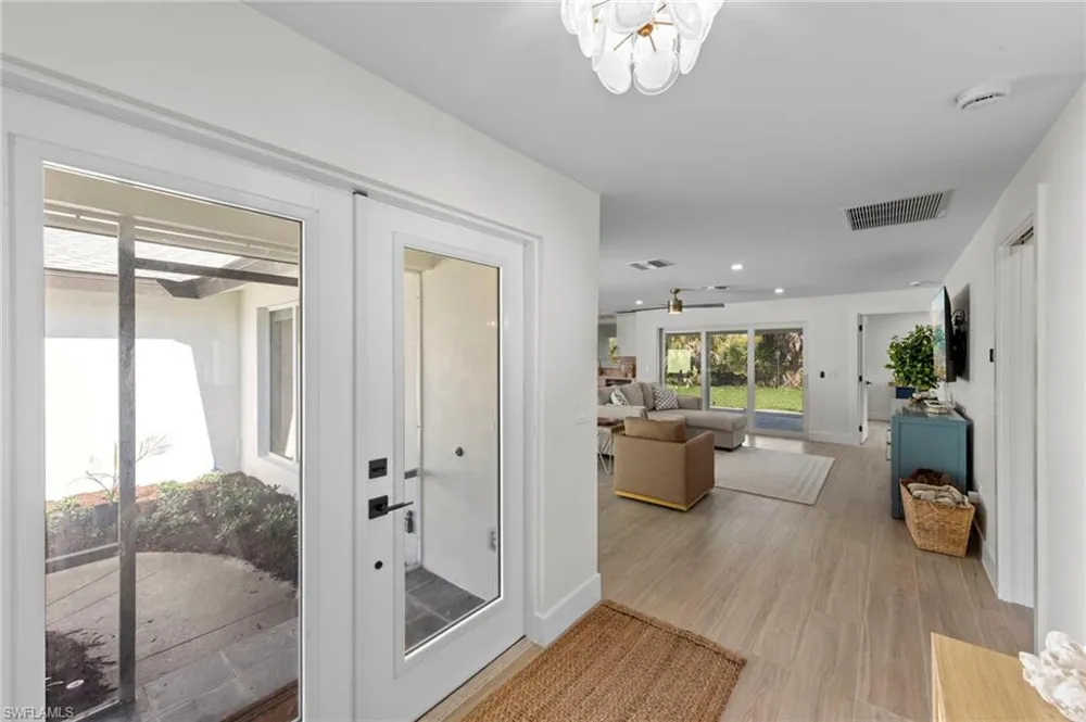548 Boulder Drive Sanibel, FL 33957