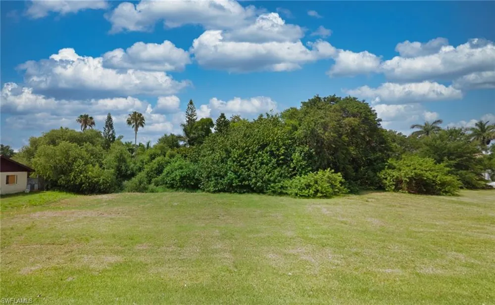 58 Cabana Avenue North Fort Myers, FL 33903